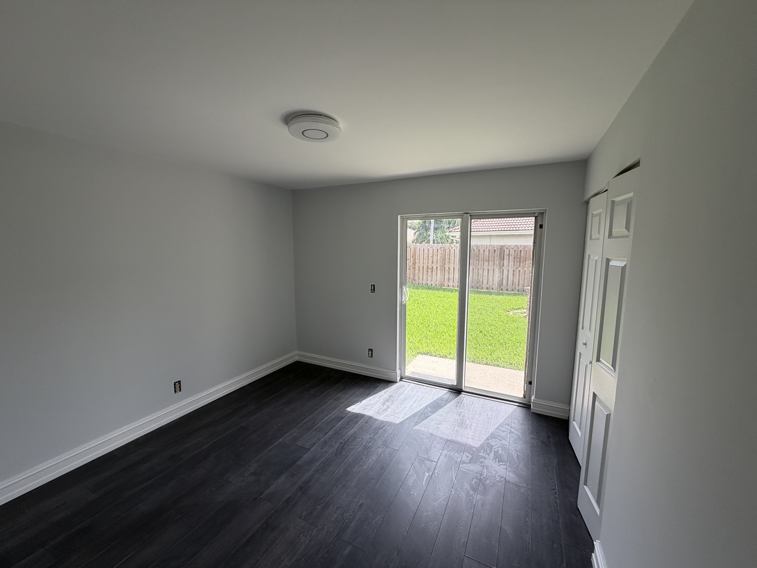 The same Plantation room completely restored, painted and finished